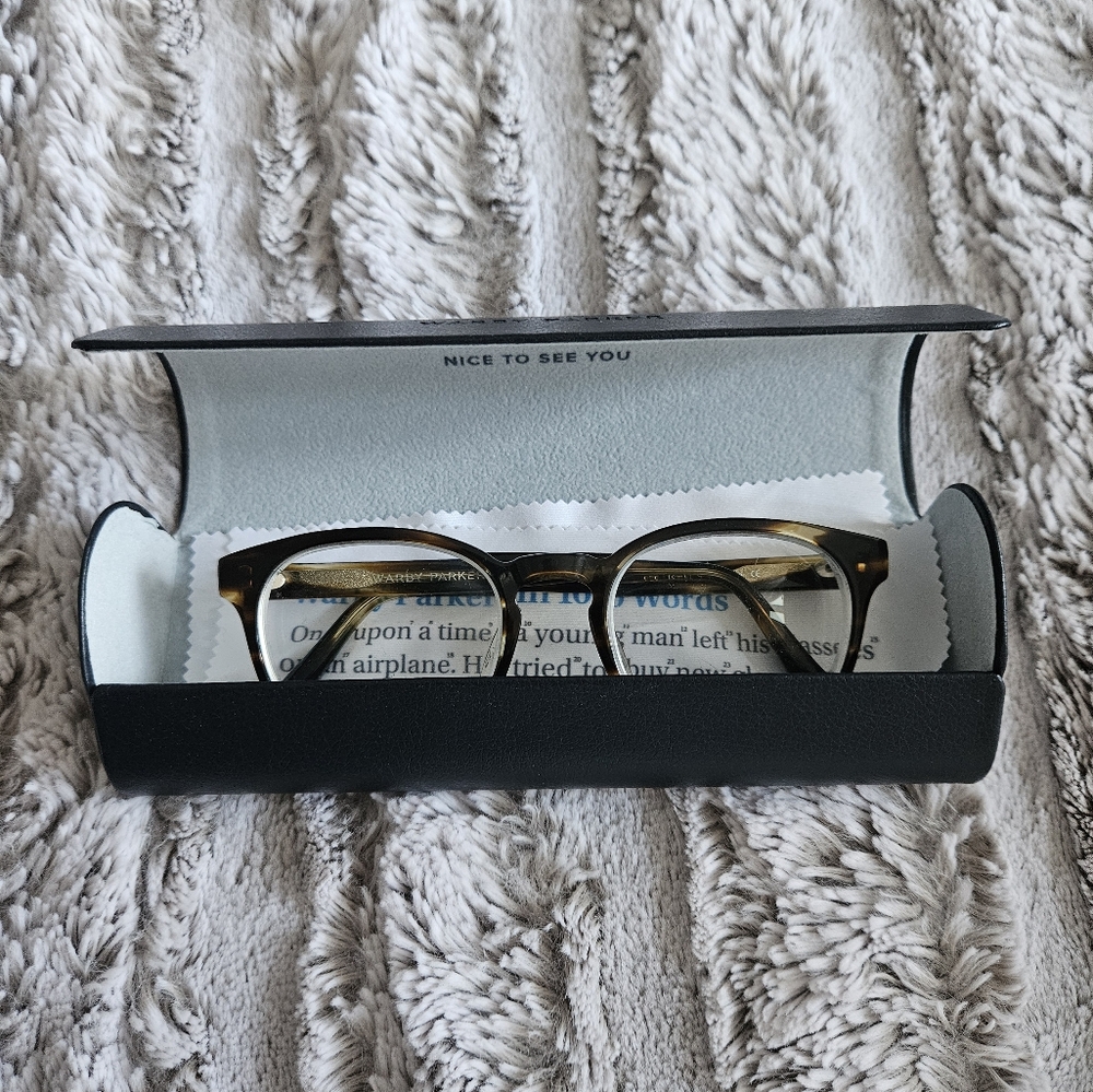 Warby Parker glasses Percey 256